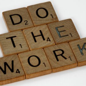 Schriftzug zur Motivation "Do the Work" - Titelbild des Blogbeitrags "